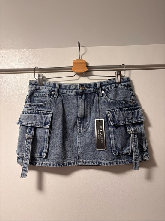 J for Justify Dresses & Skirts - NWT J for Justify Faded Blue Pocket Cargo Denim Mini Skirt M